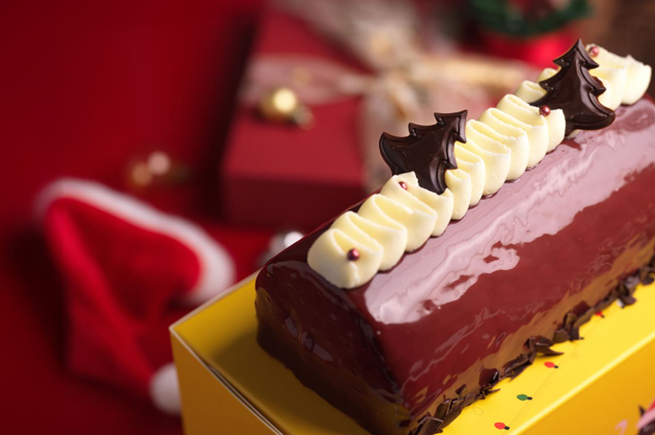 , Where to get the prettiest and most creative Christmas cakes in Singapore 2024